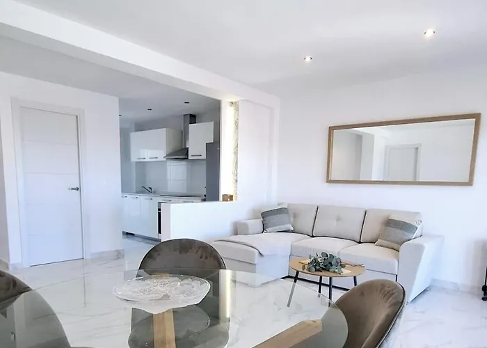 1ª Linea De Playa, Denia, Les Deveses